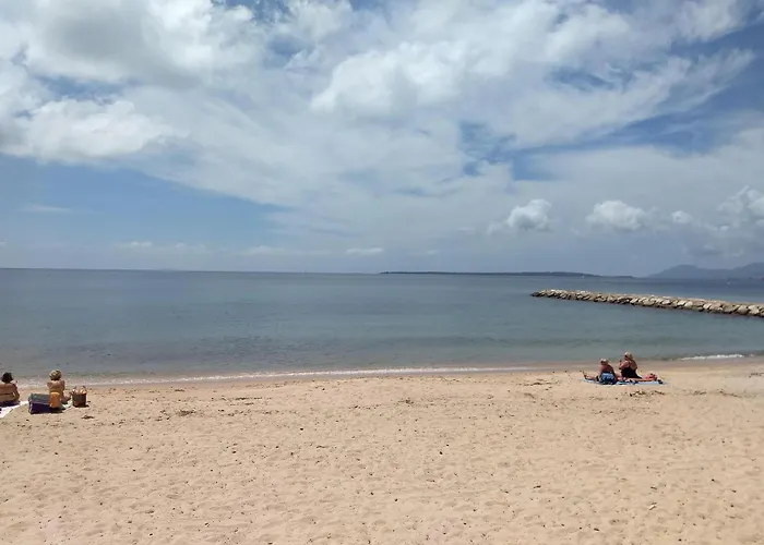 L'hacienda アパート アンティーブ